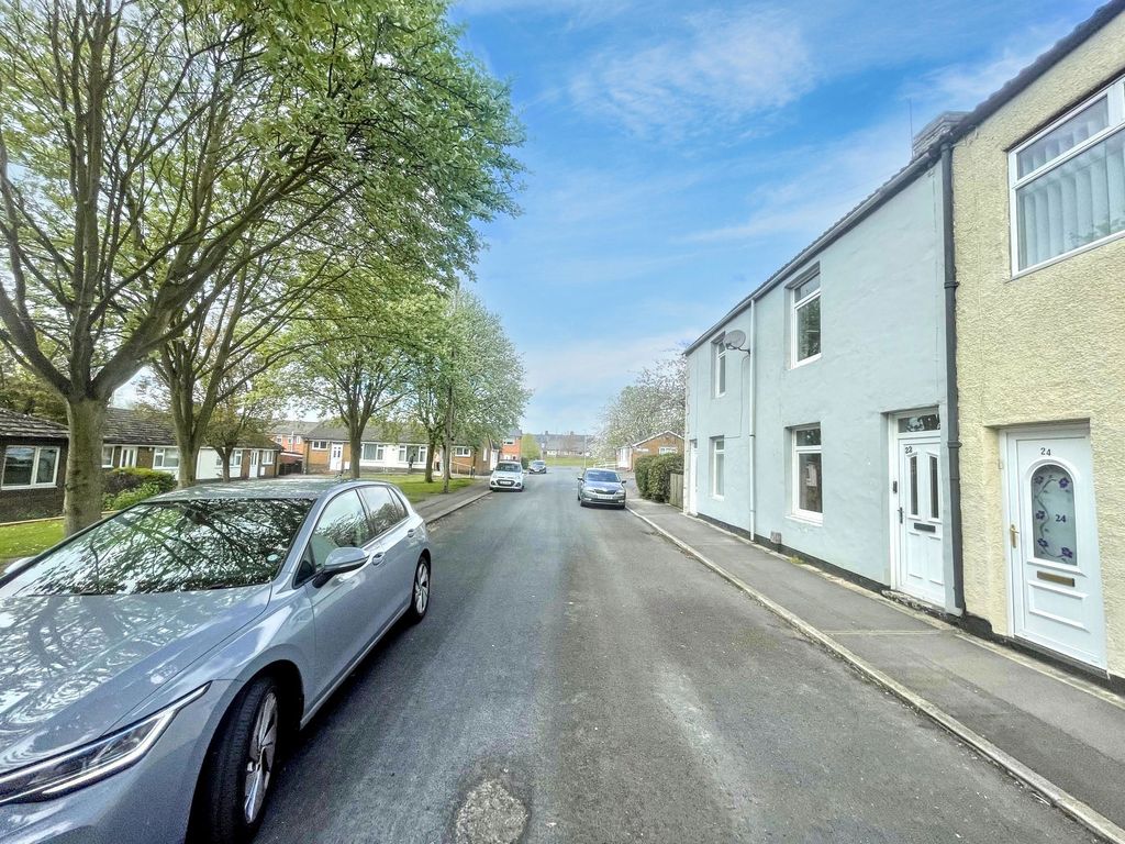 Property photo 2 of 3