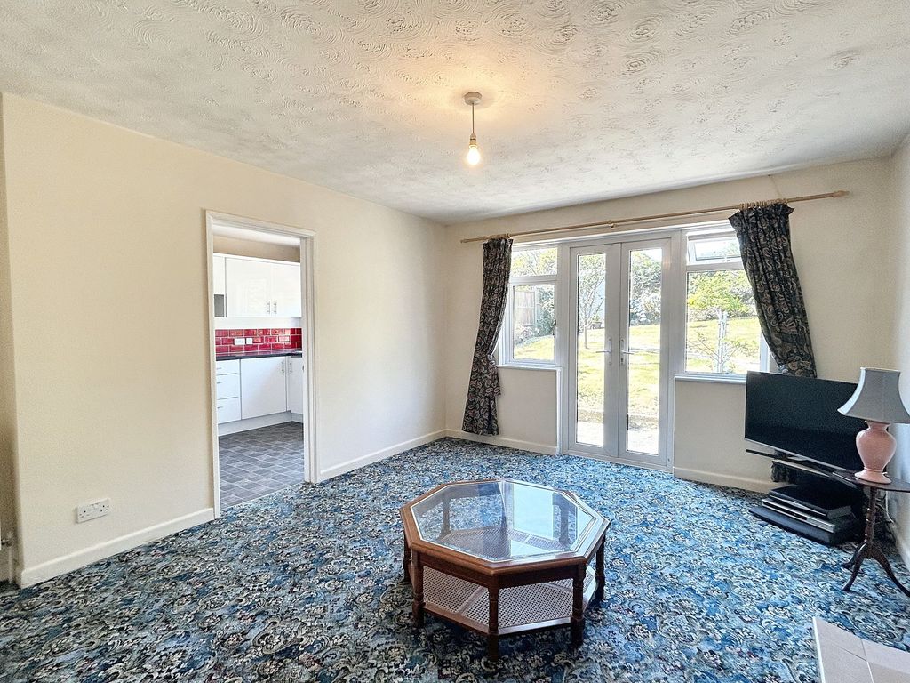 Property photo 3 of 13