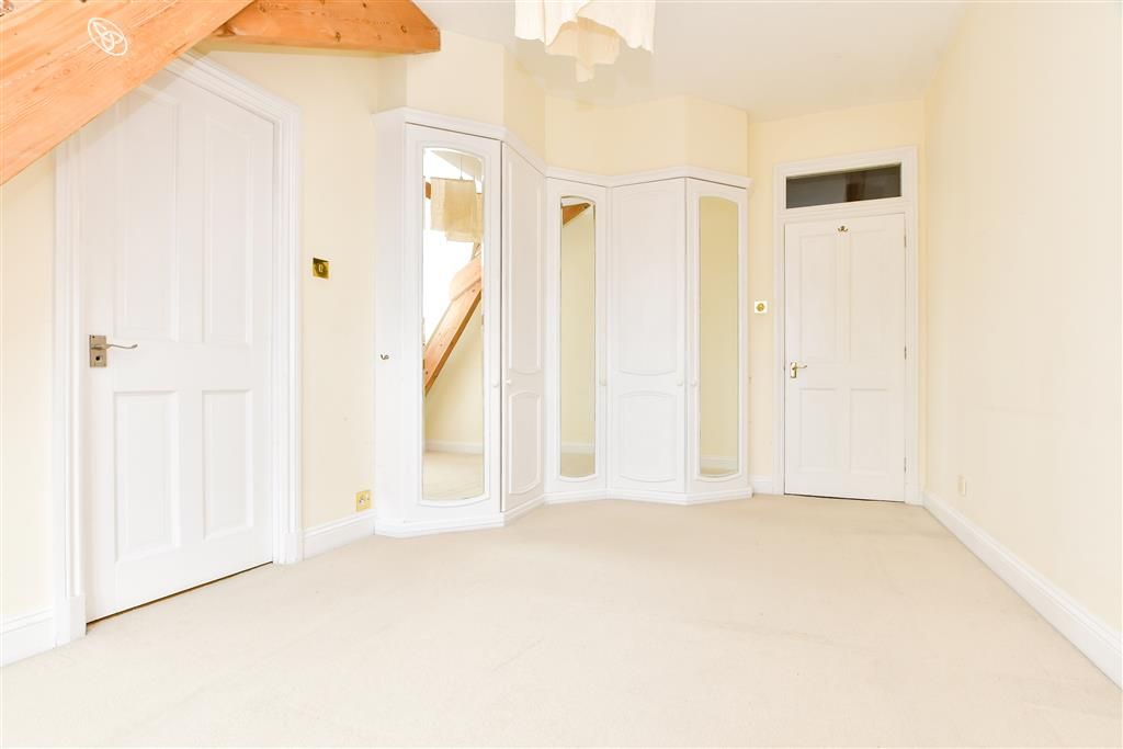 Property photo 3 of 18 Bedroom 1