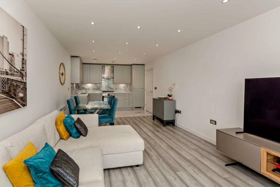 Property photo 2 of 9 Picture No. 22