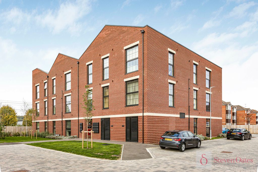 Property photo 1 of 19