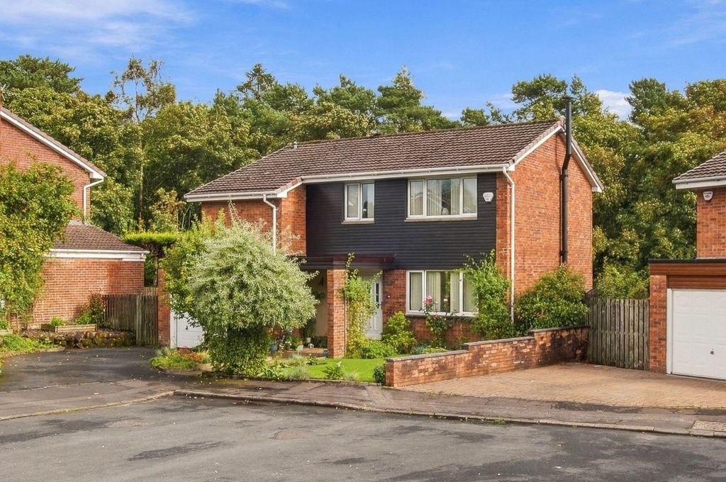 Property photo 1 of 33