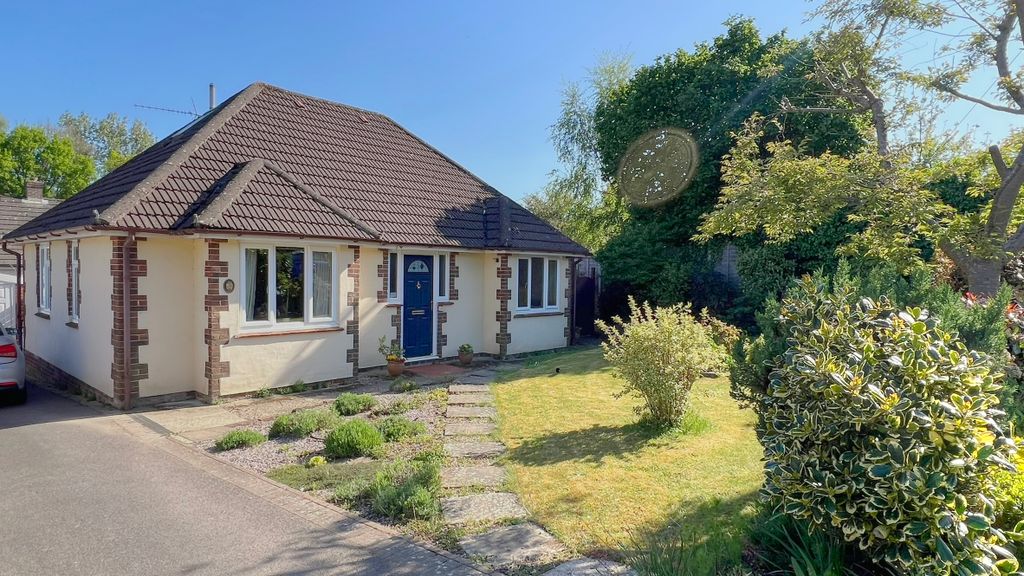 Property photo 1 of 18