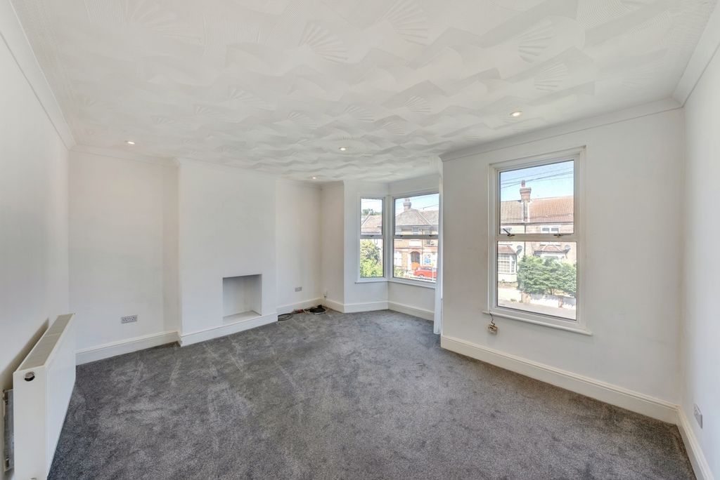 Property photo 2 of 11 Pbox-Img.Jpg