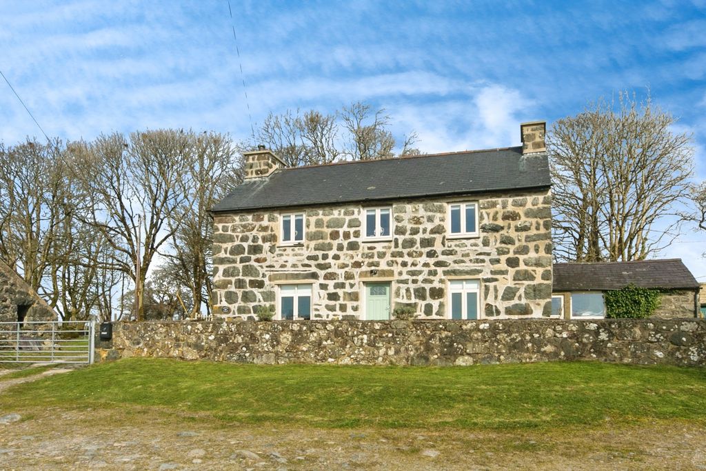 Property photo 1 of 20 Photo