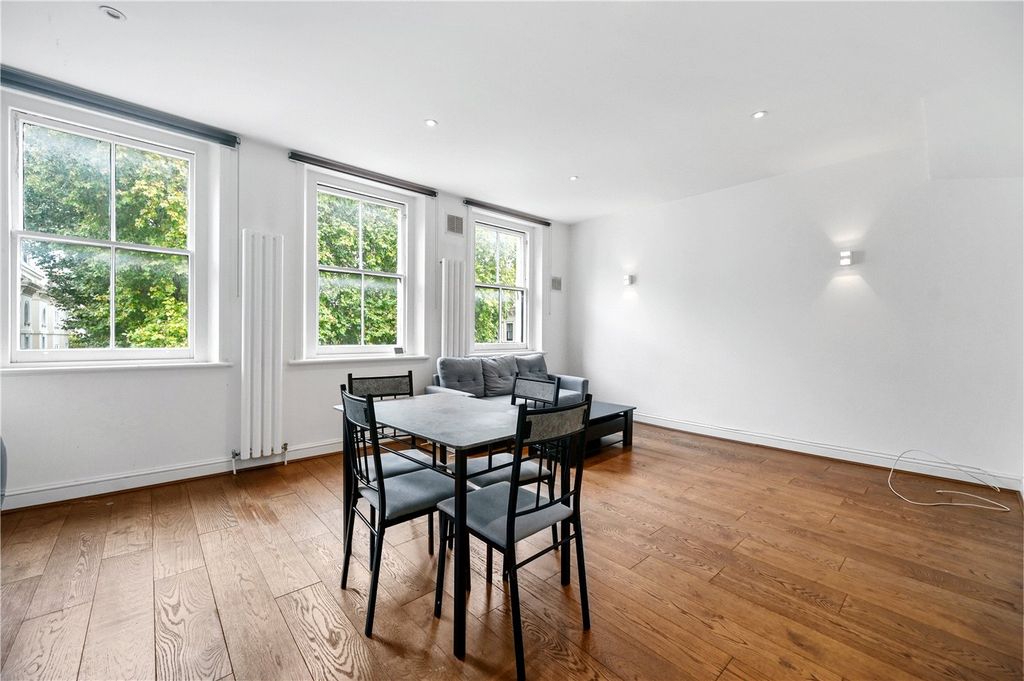 Property photo 2 of 7 Picture No. 11