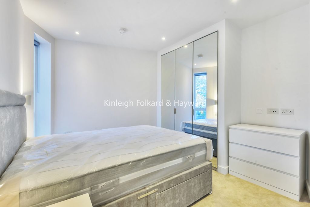 Property photo 3 of 14 357B58A9-d3d0-45Bc-B