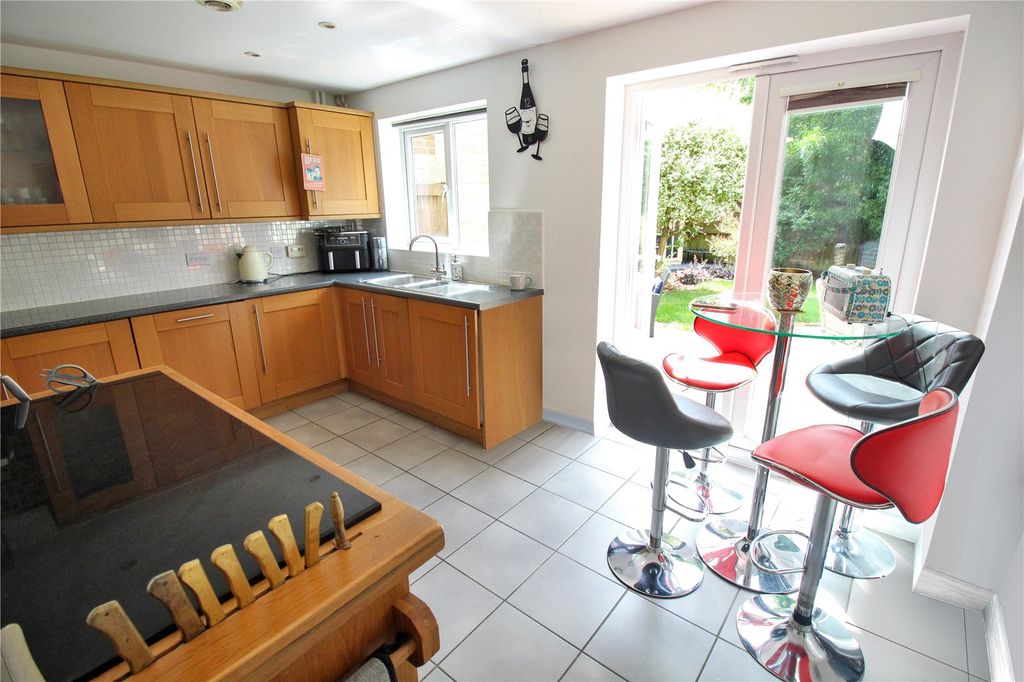 Property photo 3 of 24 Picture No. 05