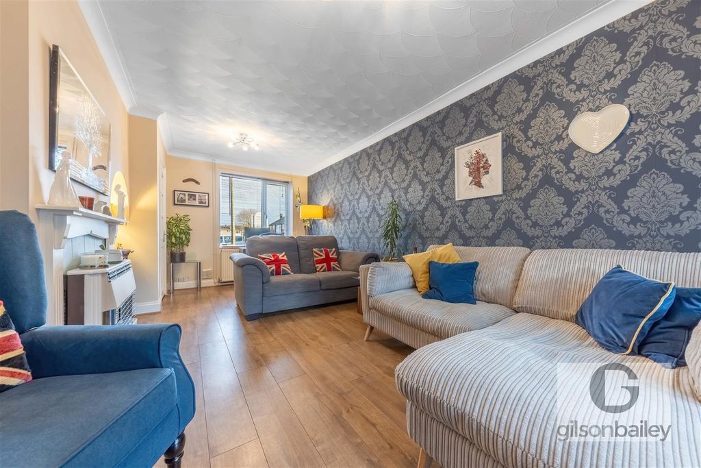 Property photo 2 of 27 Gb-23.Jpg