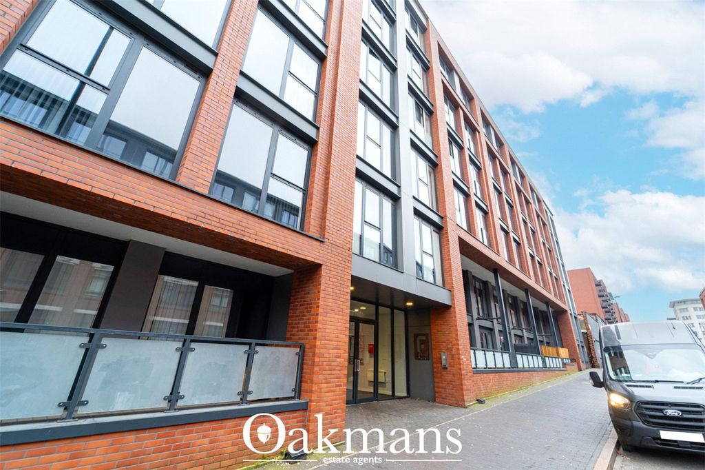 Property photo 2 of 21 Picture No. 18