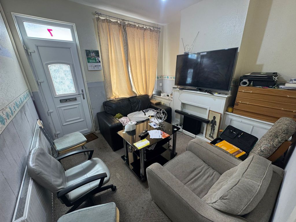 Property photo 2 of 11