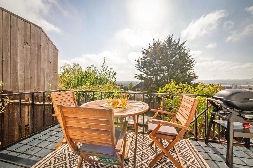 Property photo 3 of 14 Img_5521-1500x1000.Jpg