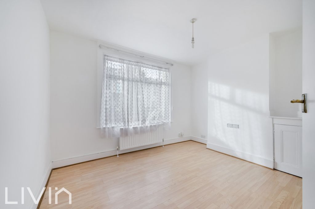 Property photo 2 of 8 Boston Road, 46 (12 From 19)-1