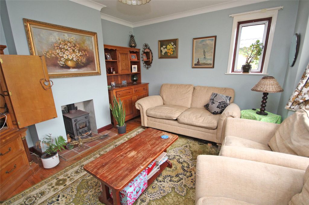 Property photo 3 of 12 Picture No. 02