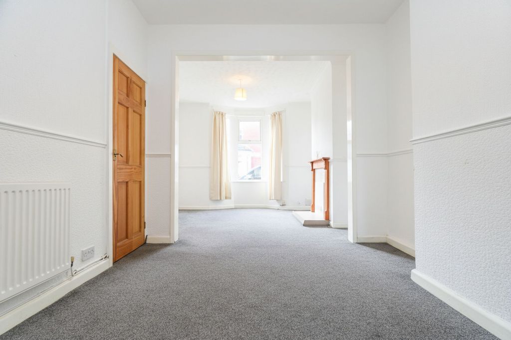 Property photo 2 of 24 Lounge/Diner