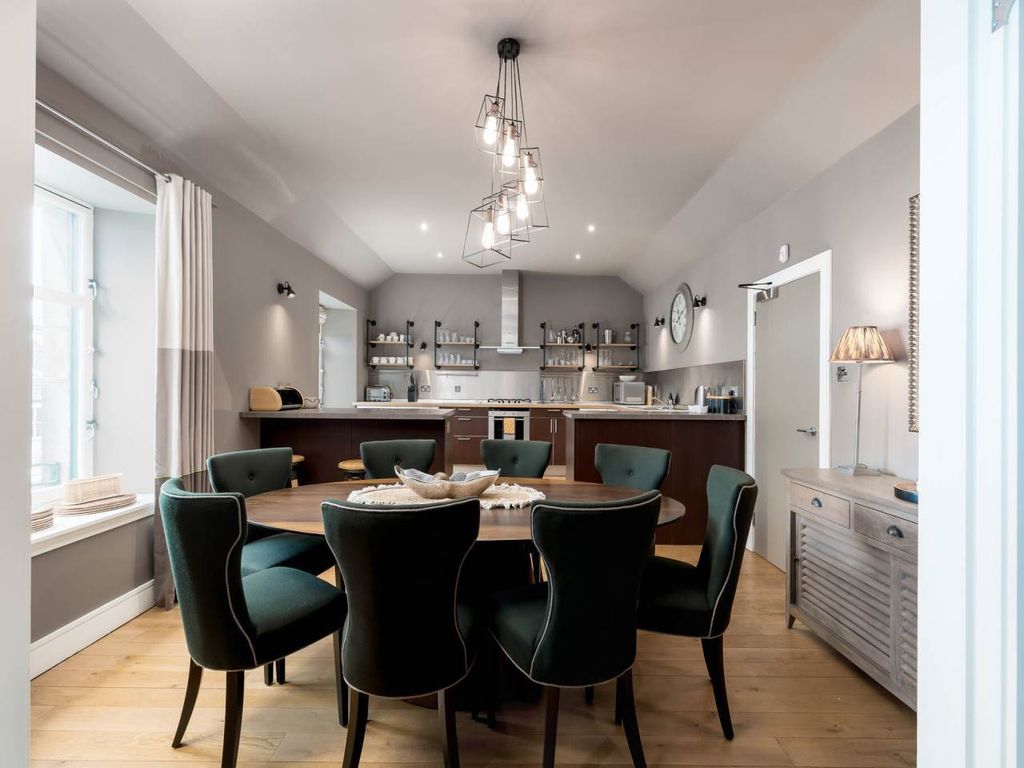 Property photo 1 of 25 70459_Thistlest_026