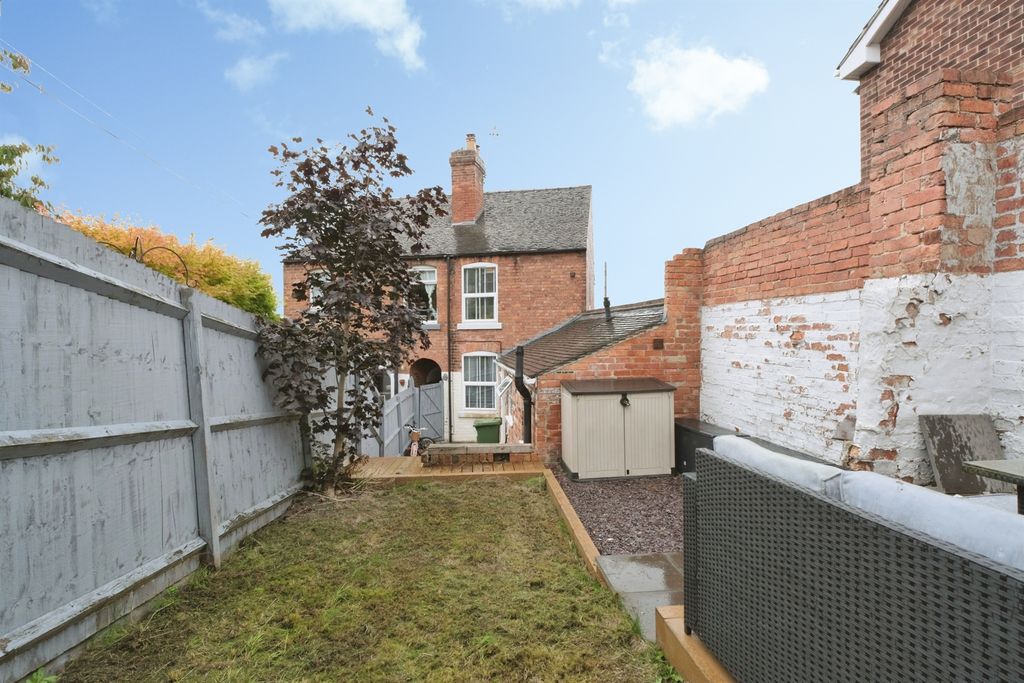 Property photo 2 of 18