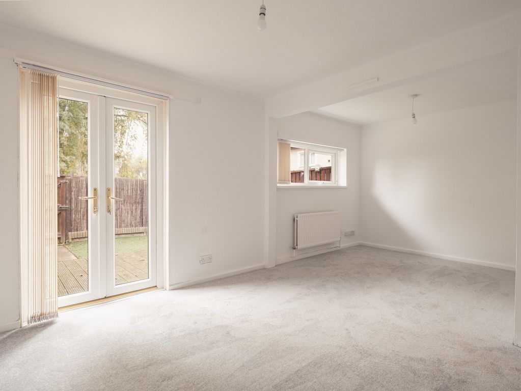 Property photo 2 of 16 5899742