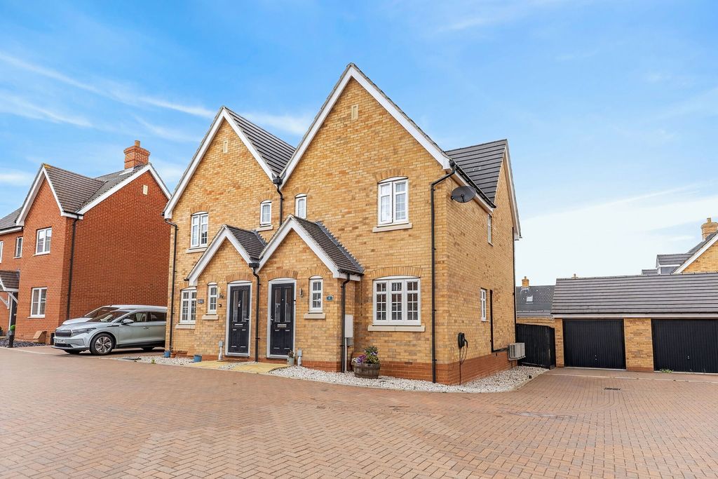 Property photo 1 of 31