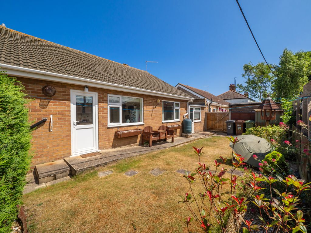 Property photo 3 of 12 18Russellclose-7