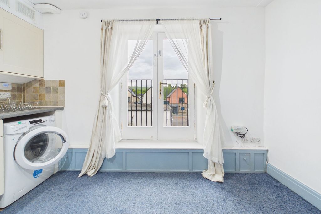 Additional image 6 of 2 bed flat to rentFlat 1, 141 Highgate, Kendal LA9