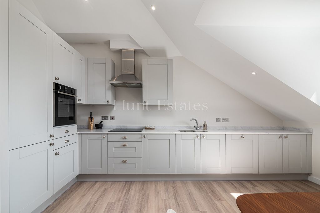 Property photo 3 of 20 Not Specified