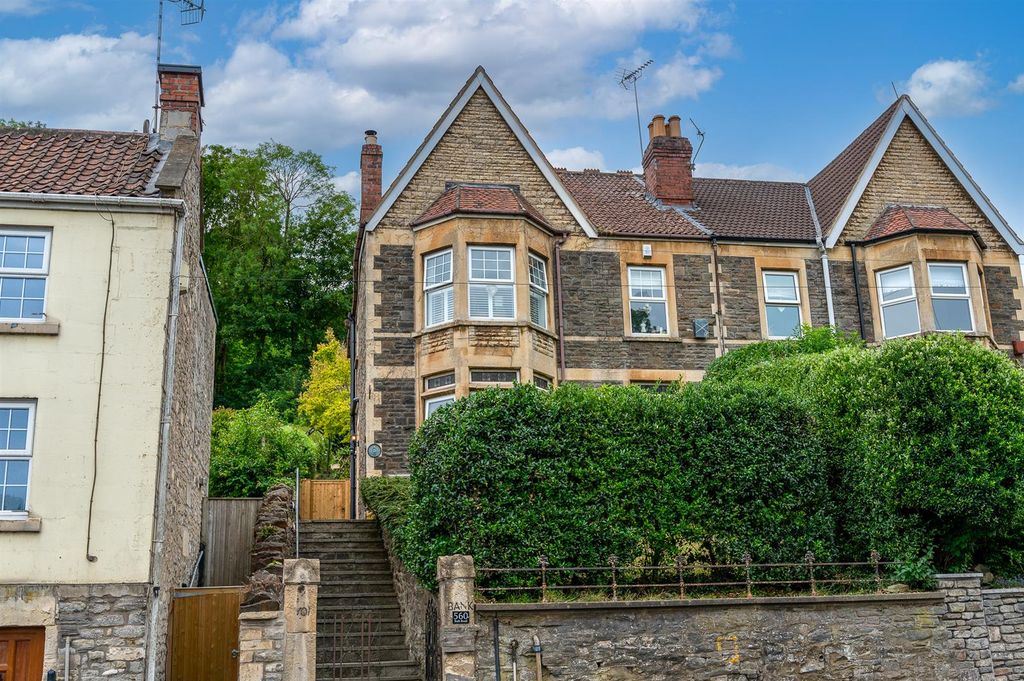 Property photo 1 of 20