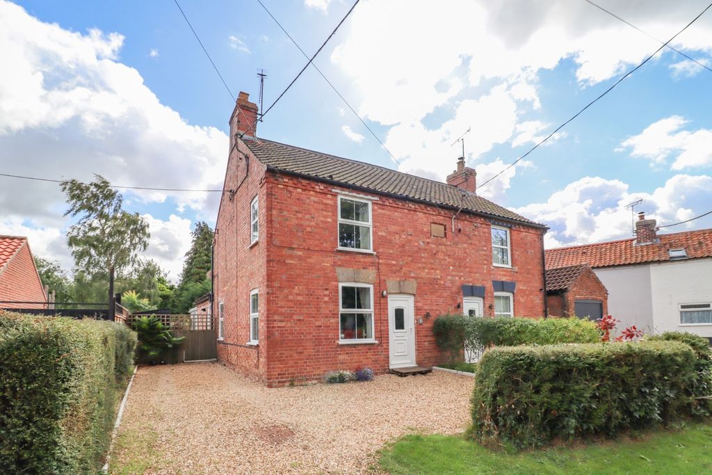 Property photo 1 of 26 4516990
