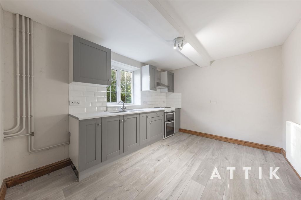 Property photo 3 of 20 Attik 42 Mill Rd-8.Jpg