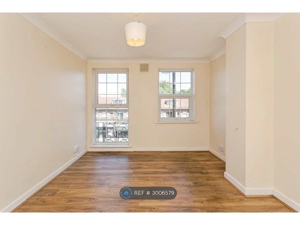 Property photo 3 of 32