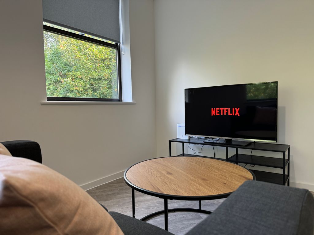 Property photo 2 of 21 Image