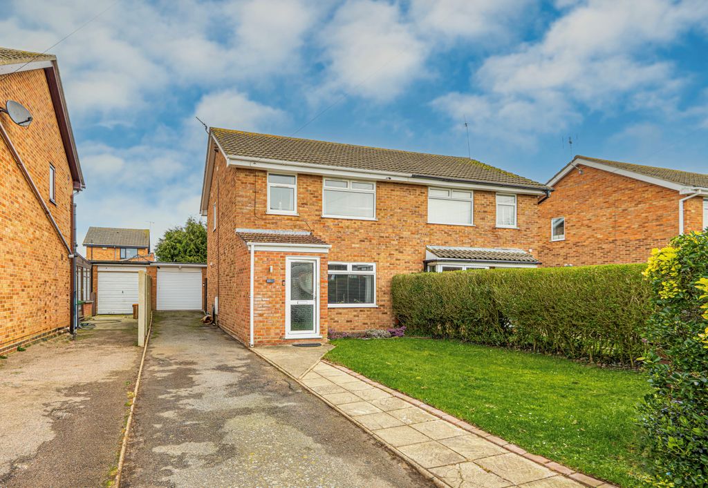 Property photo 1 of 12