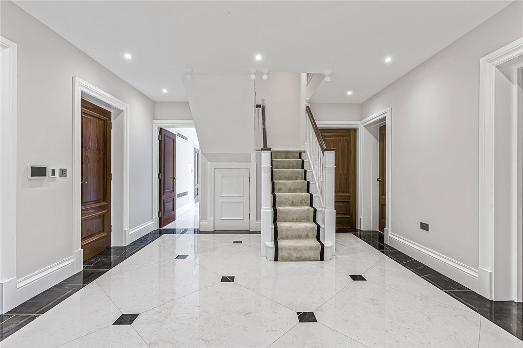 Property photo 2 of 48 Picture No. 83