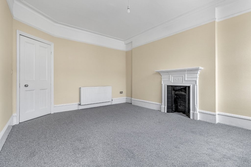 Property photo 2 of 21 Picture No. 05