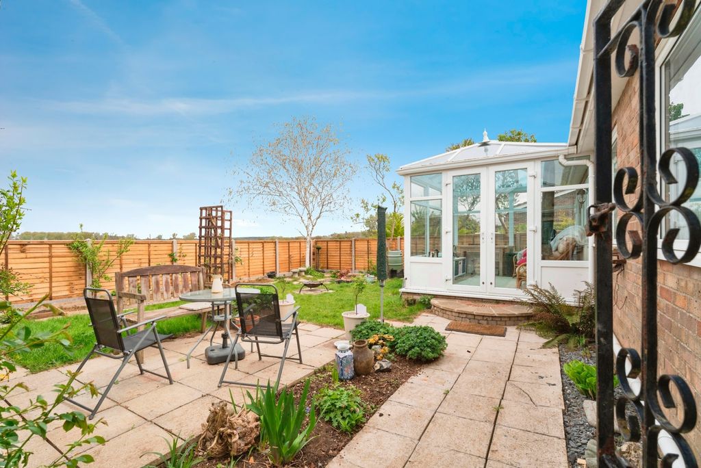 Property photo 1 of 21 Pbox-Img.Jpg
