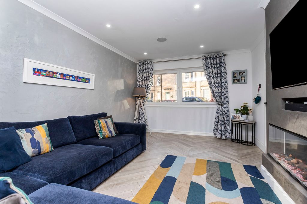 Property photo 3 of 24 Property Image 3