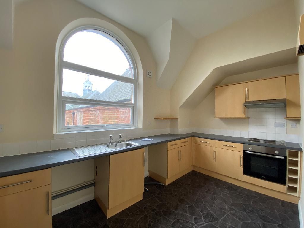 Property photo 1 of 9 Kitchen