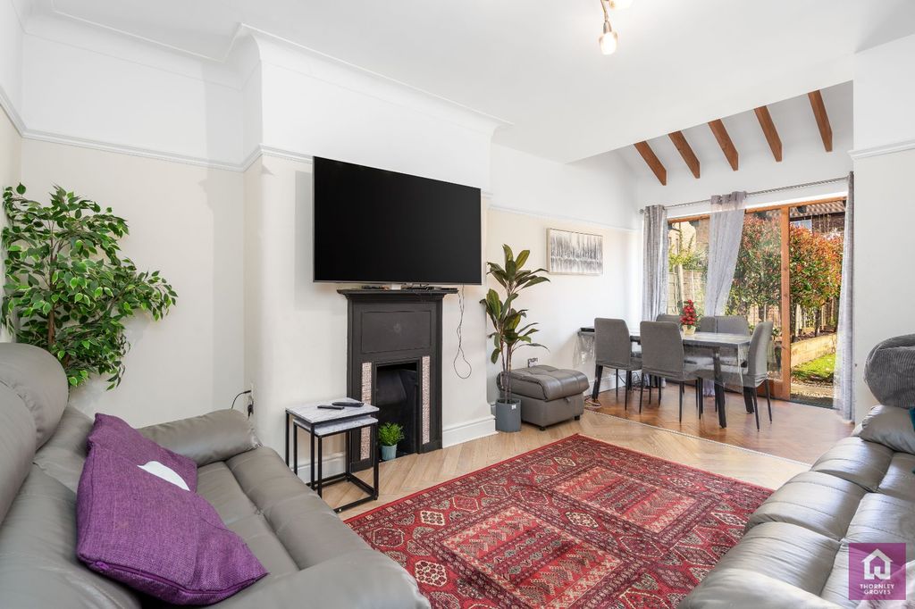 Property photo 3 of 23 Dining Room