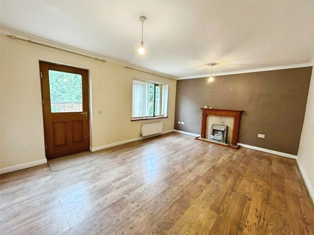 Property photo 3 of 8 Picture No. 09