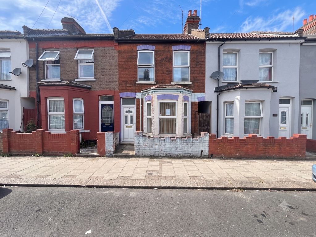 Property photo 1 of 9 4362541