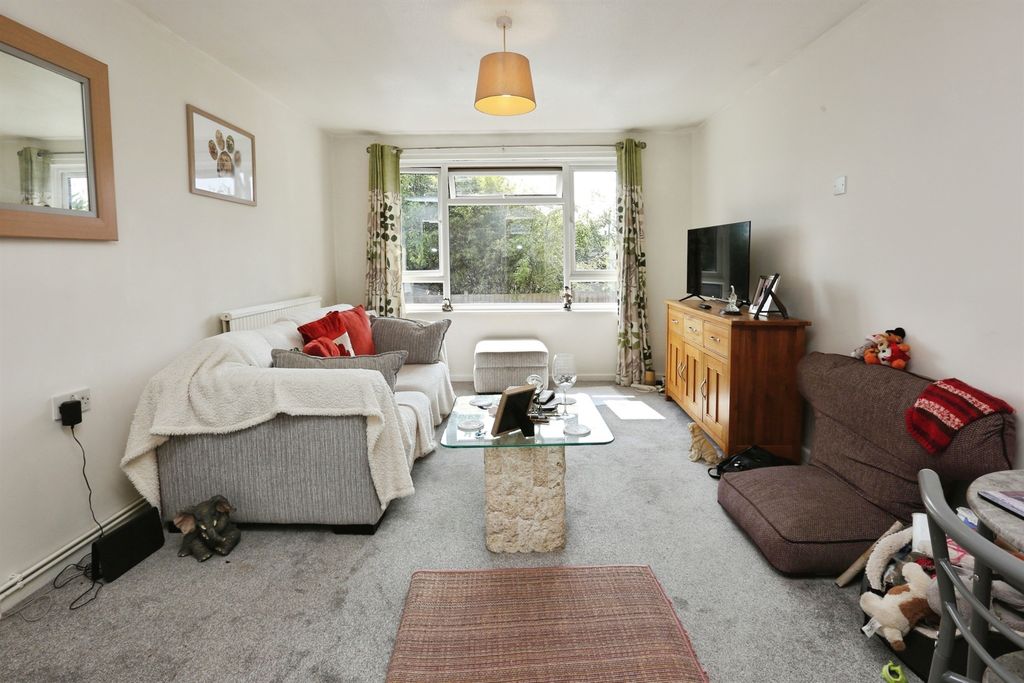 Property photo 2 of 15