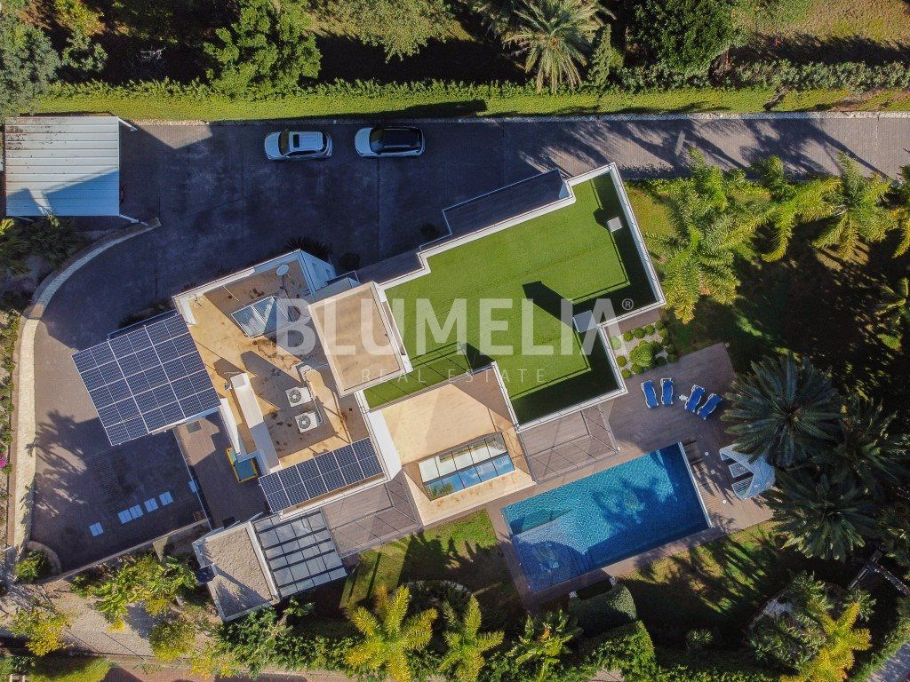 Property photo 3 of 60