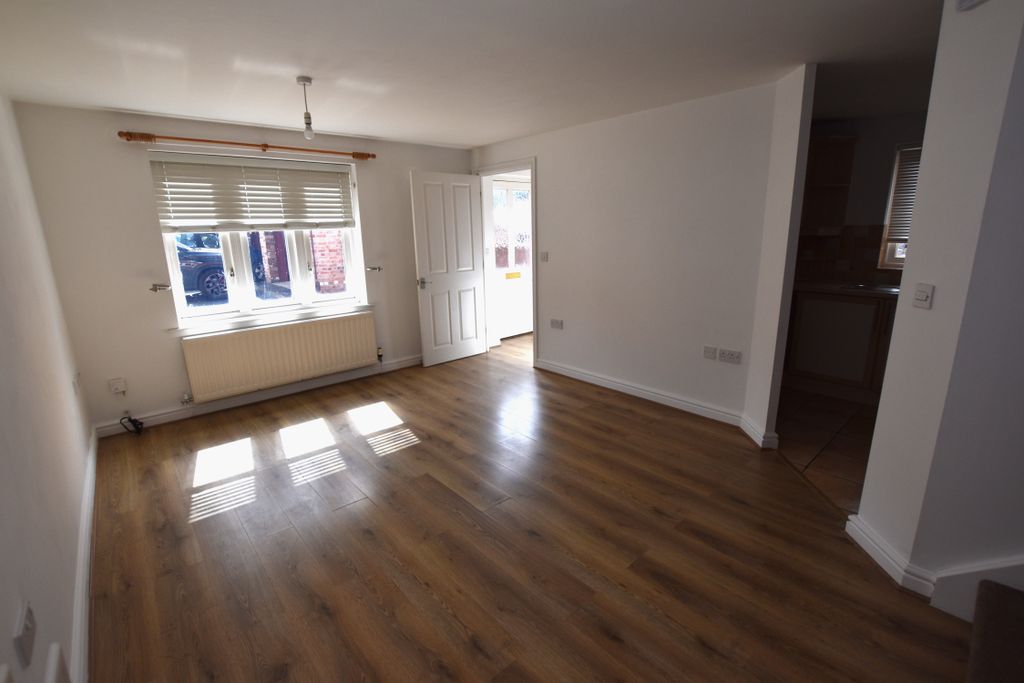 Property photo 2 of 15 Living Room 2