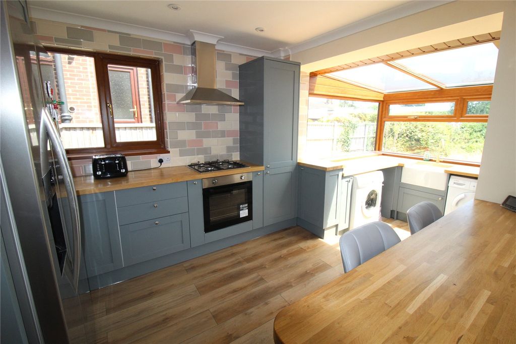 Property photo 3 of 13 Picture No. 05