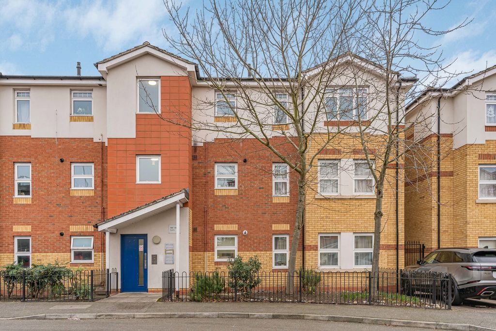 Property photo 1 of 12 Exterior