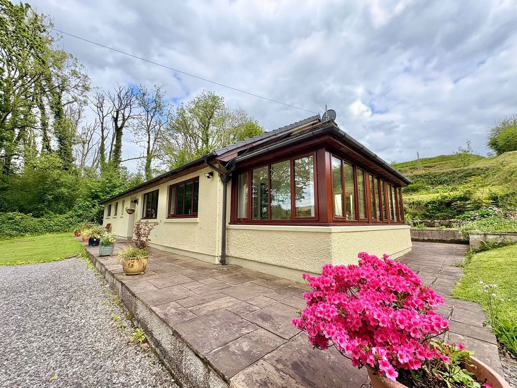 Property photo 2 of 47