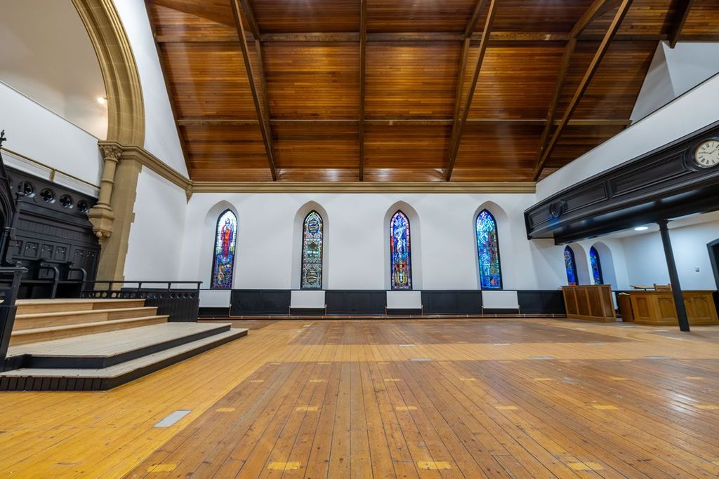 Property photo 2 of 9