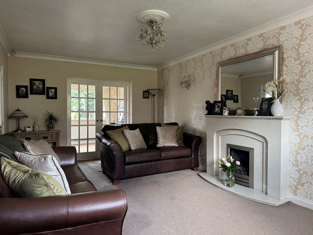 Property photo 2 of 22