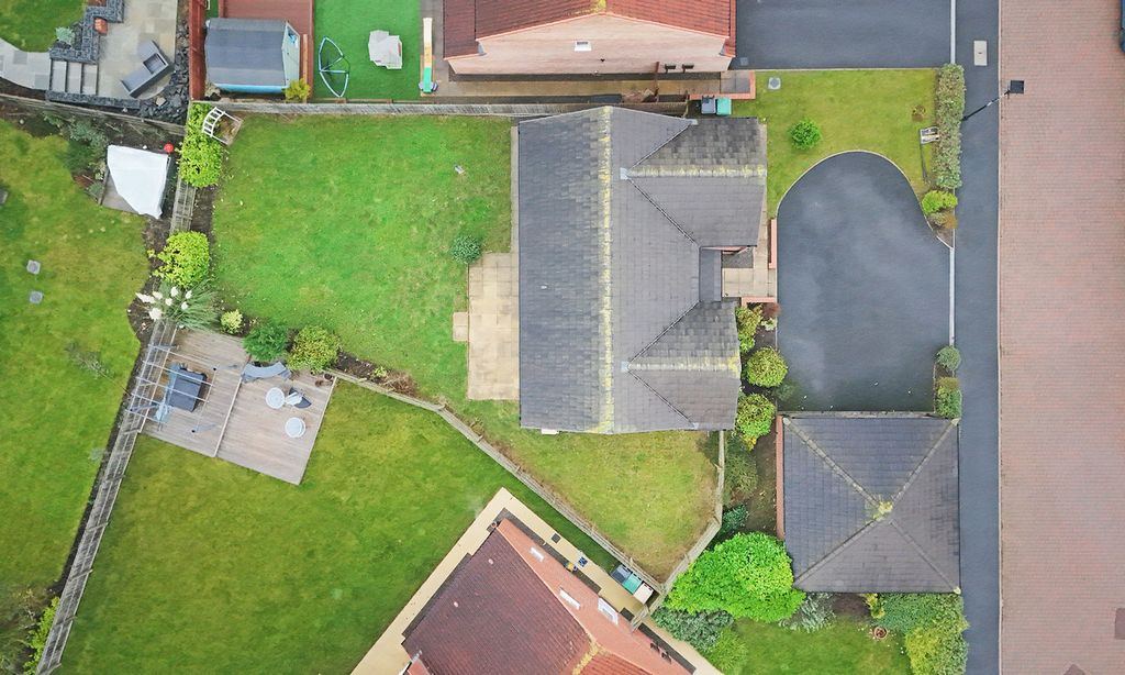 Property photo 3 of 45