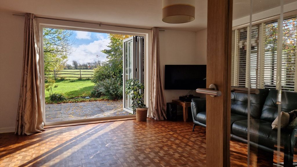 Property photo 3 of 40 Picture 3